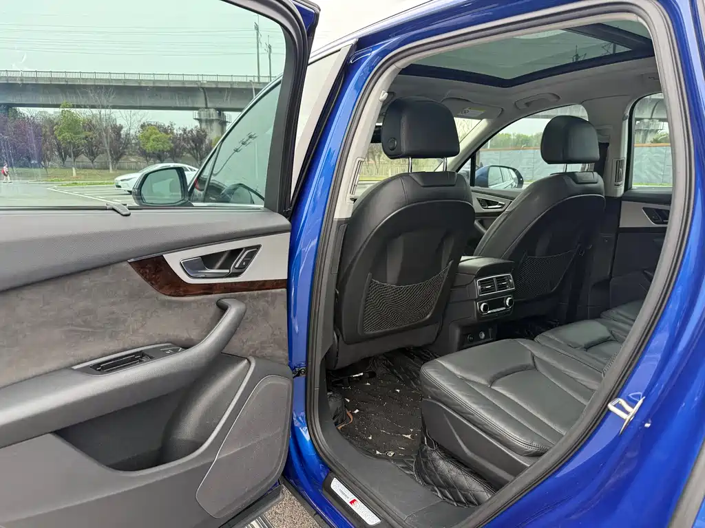 Audi Q7 2018 45 TFSI