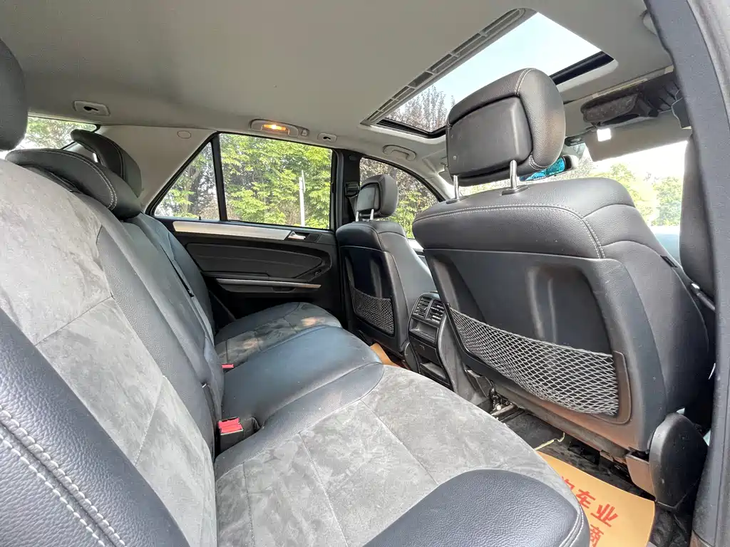 Mercedes-Benz M-Class ML 300 4MATIC, фото 11