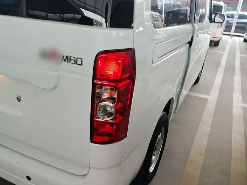 Changan M60 2023 1.5L GDI Comfort 6/7 мест