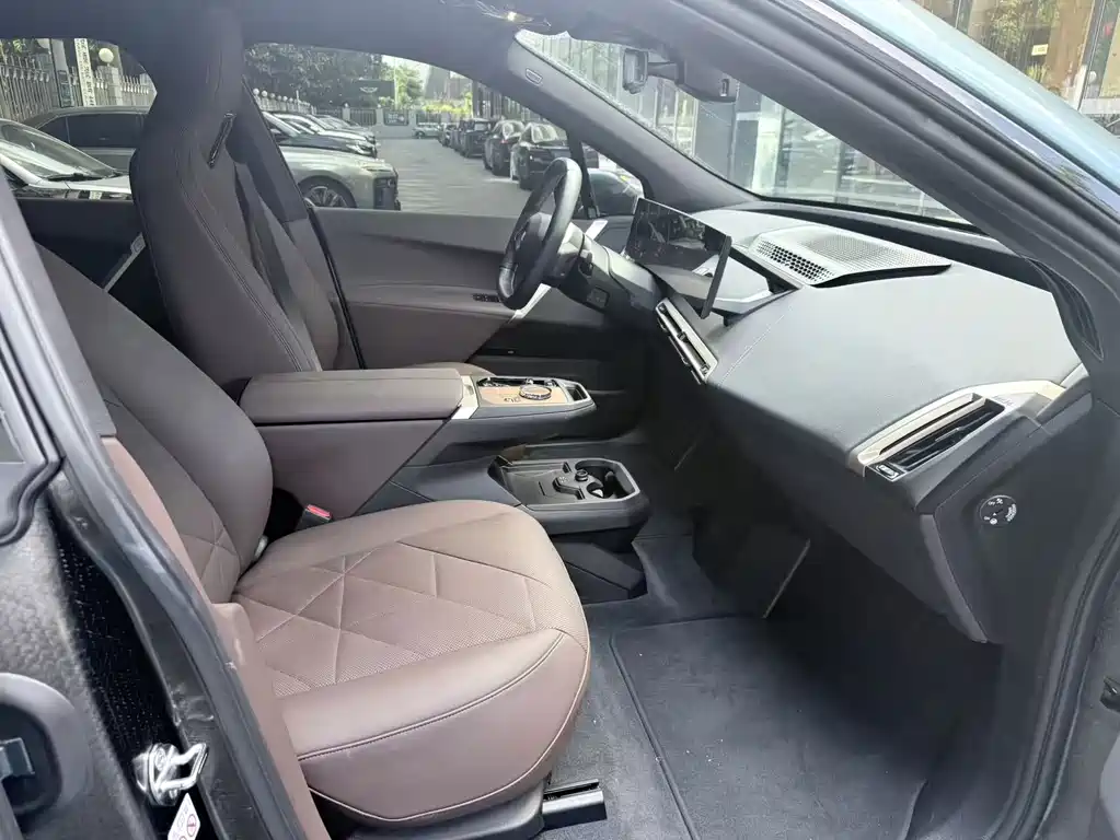 BMW iX — миниатюра 8