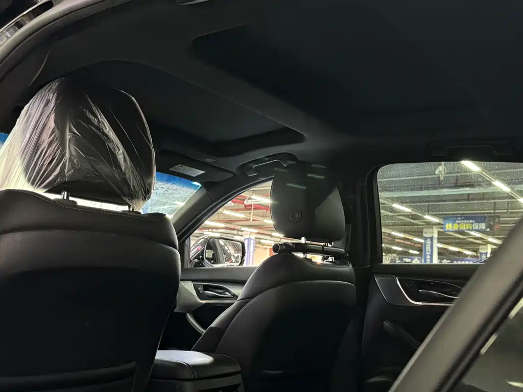 Cadillac CT5 — миниатюра 4