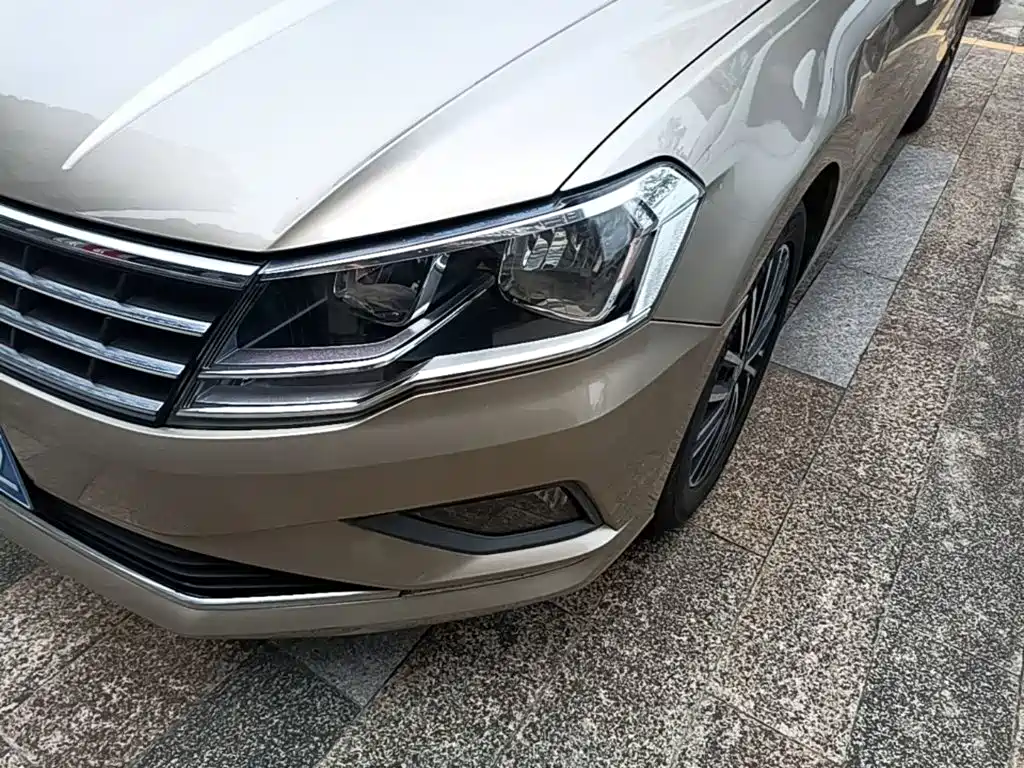 Volkswagen Jetta — миниатюра 24