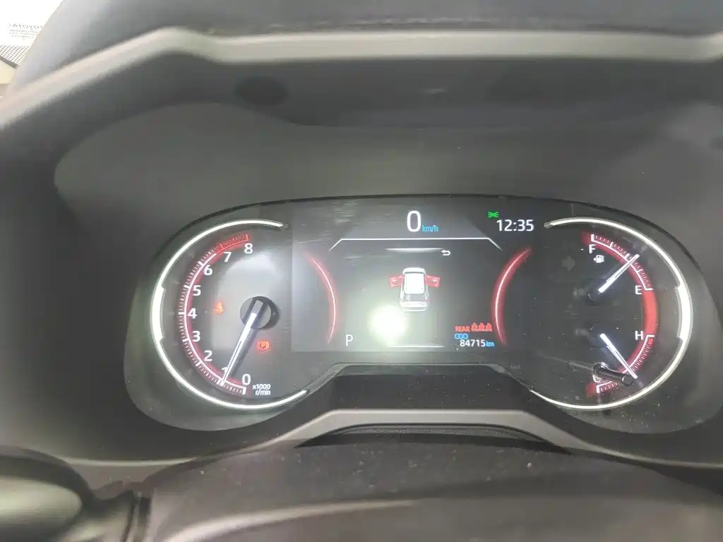 Toyota RAV4 — миниатюра 7