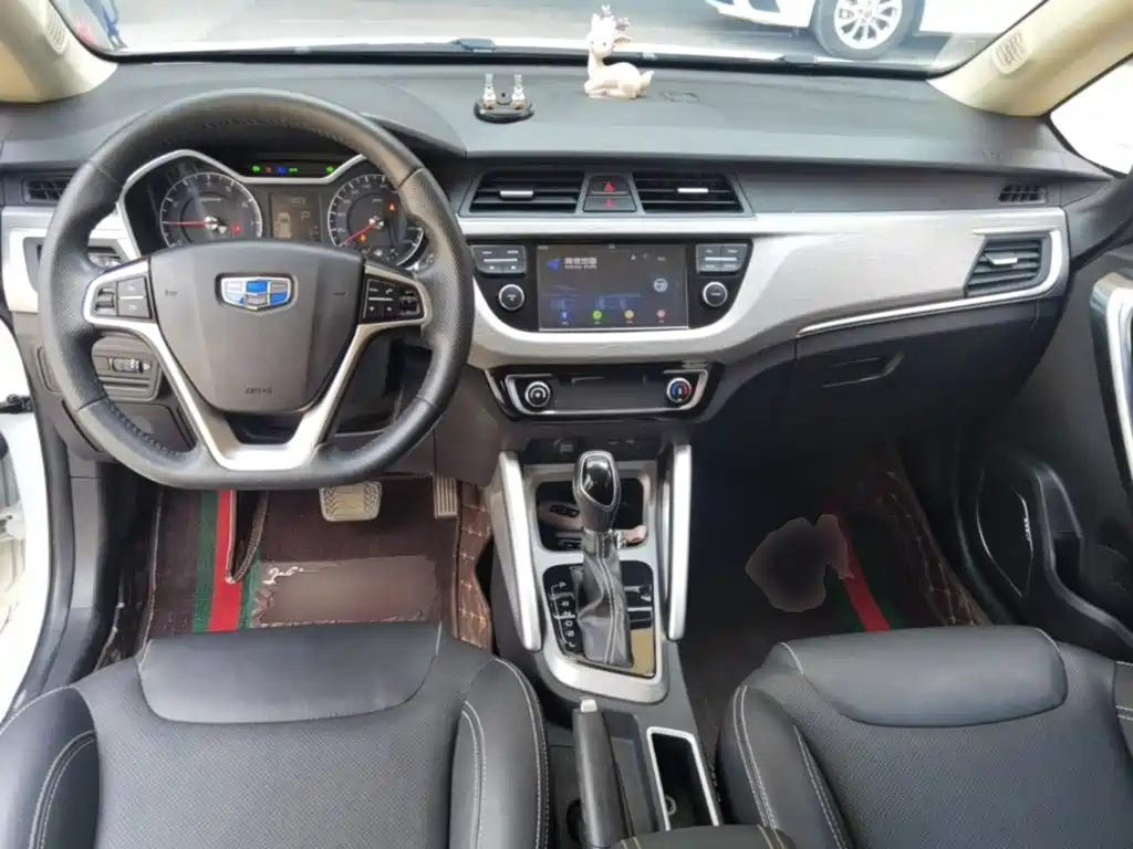 Geely Vision X3 — миниатюра 10