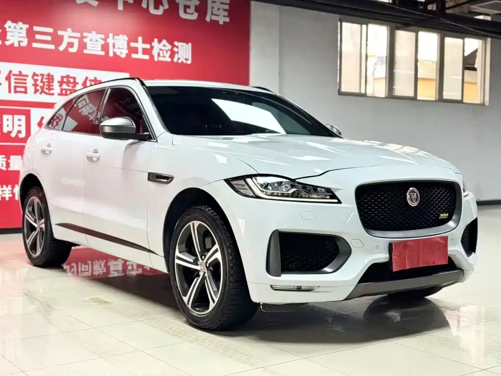 Jaguar F-PACE — миниатюра 3