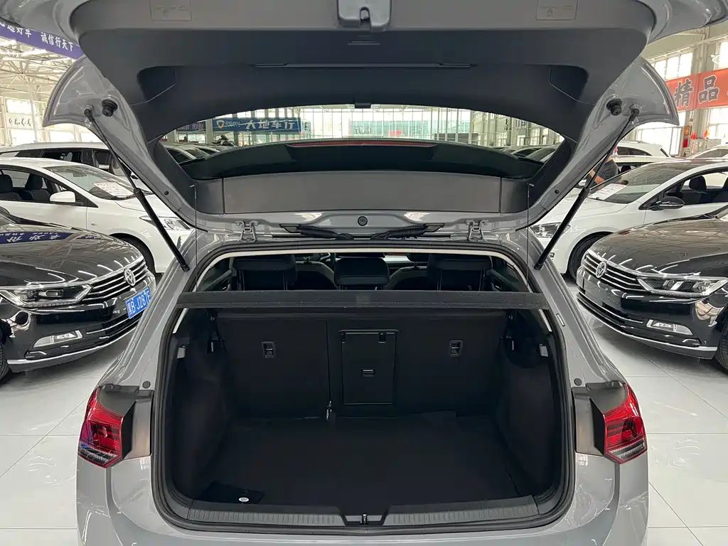 Volkswagen Golf — миниатюра 10
