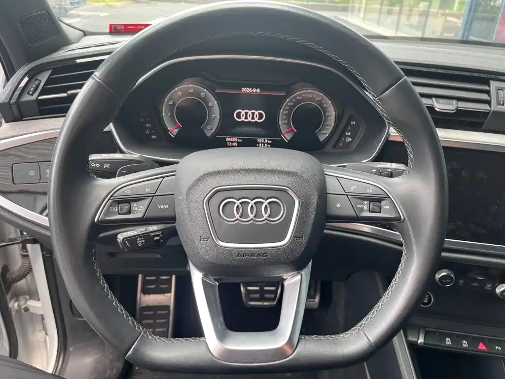 Audi Q3 — миниатюра 10