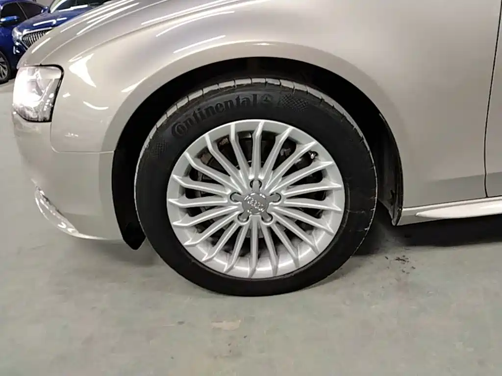 Audi A4L — миниатюра 23