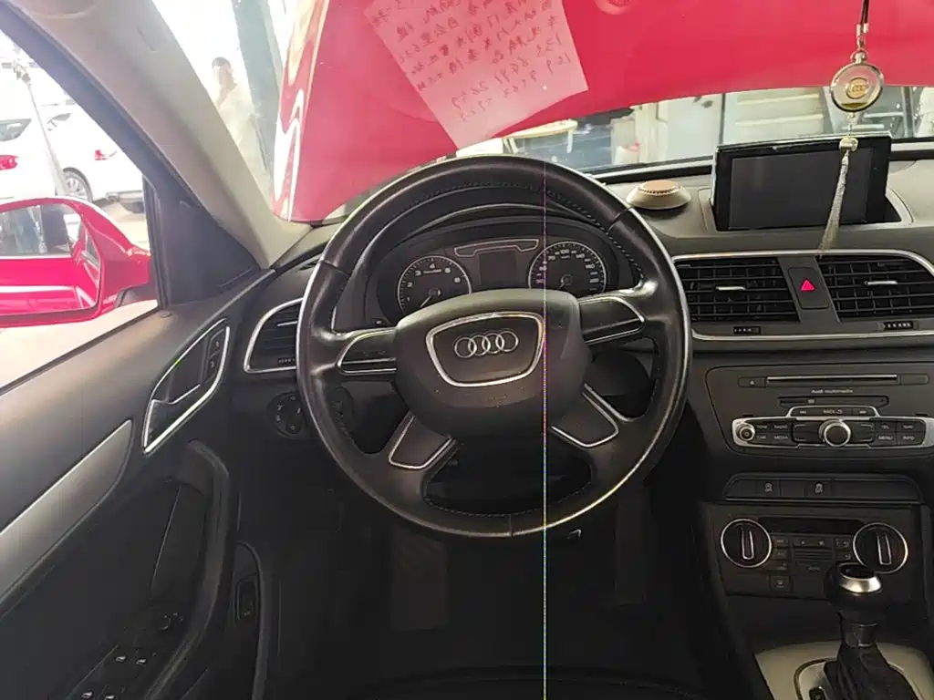 Audi Q3 — миниатюра 11