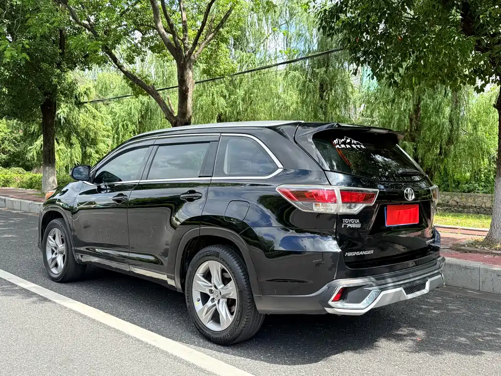 Toyota Highlander — миниатюра 20