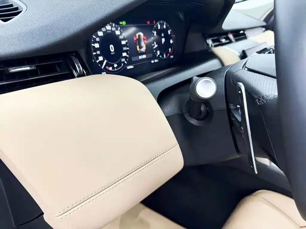 Land Rover Discovery Sport — миниатюра 11