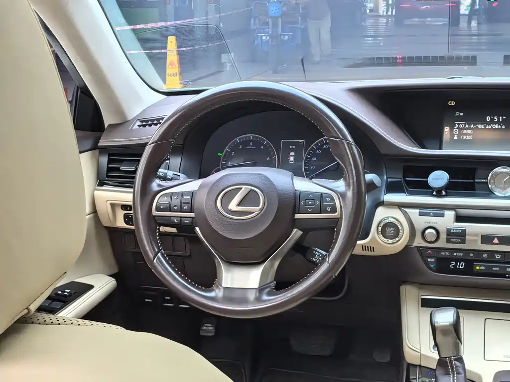 Lexus ES — миниатюра 4