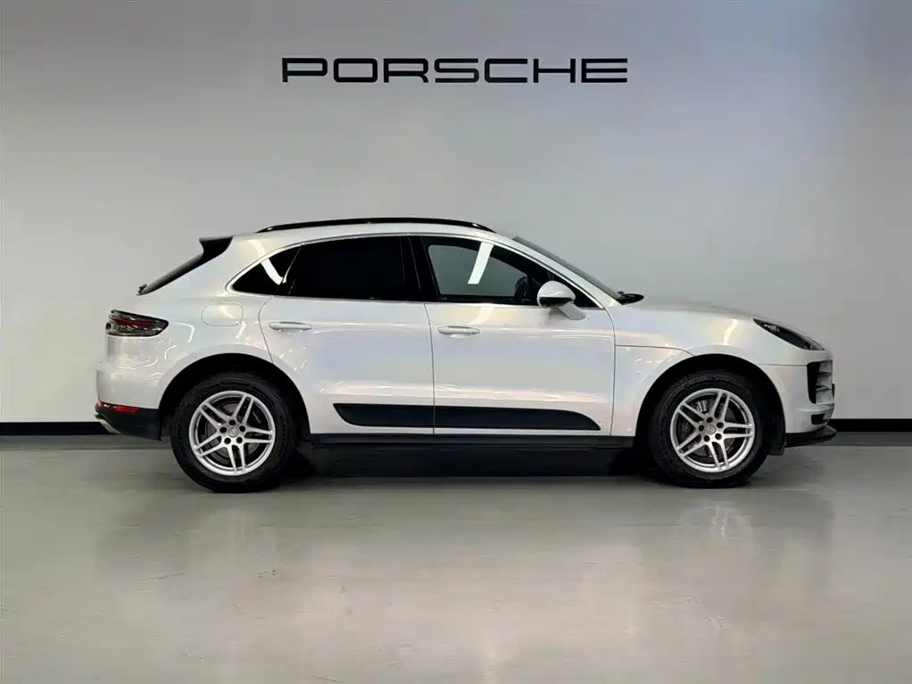 Porsche Macan — миниатюра 8