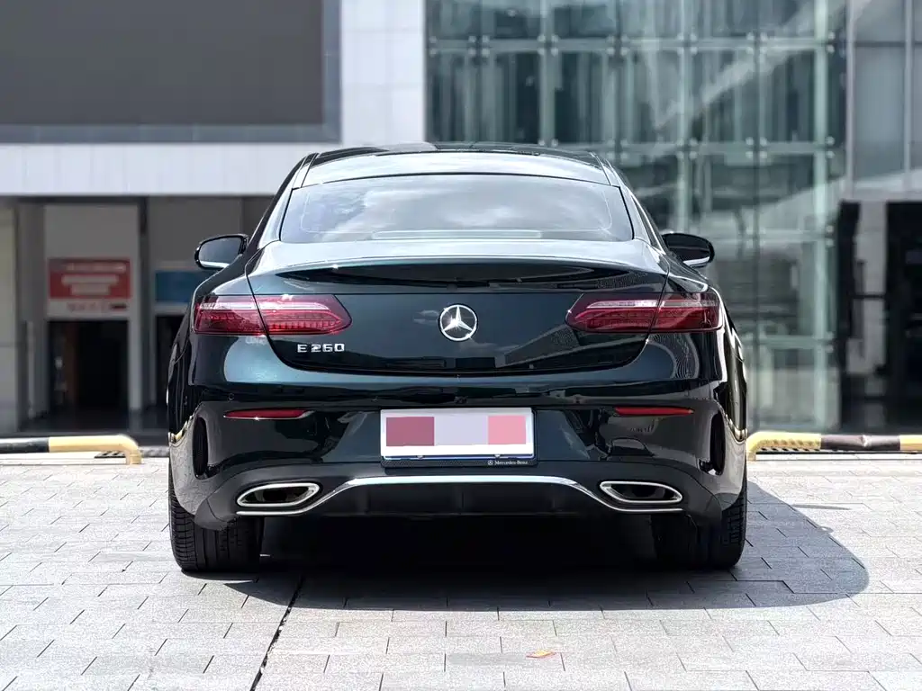 Mercedes-Benz E-Class (Import) — миниатюра 8