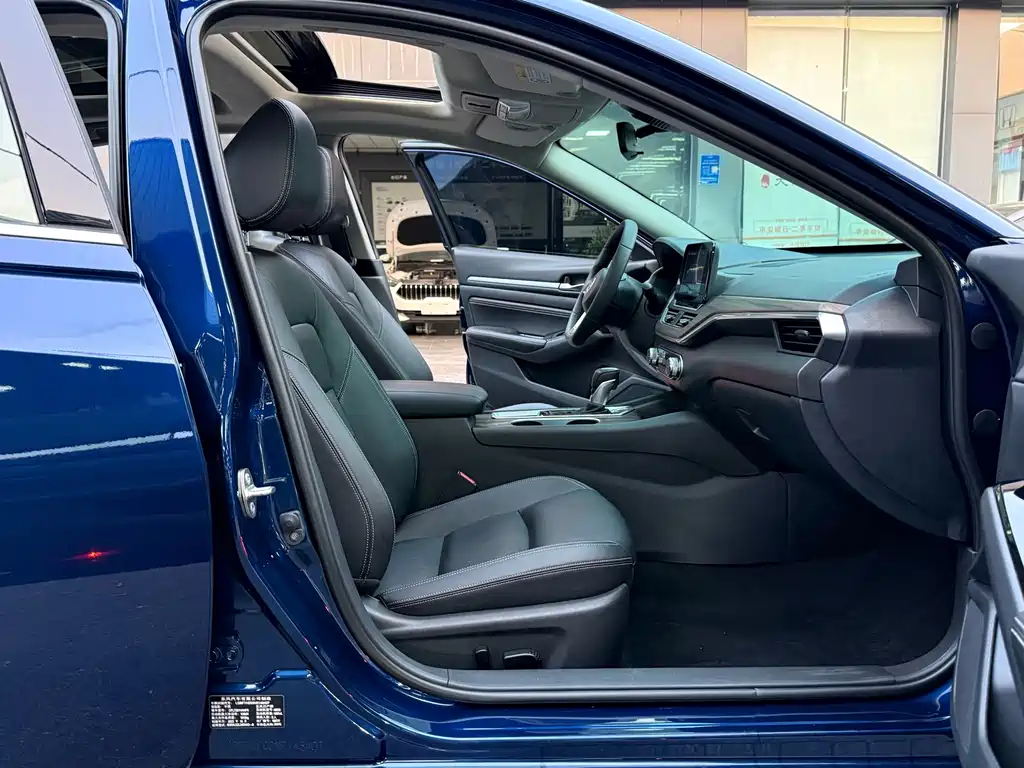 Nissan Teana — миниатюра 10