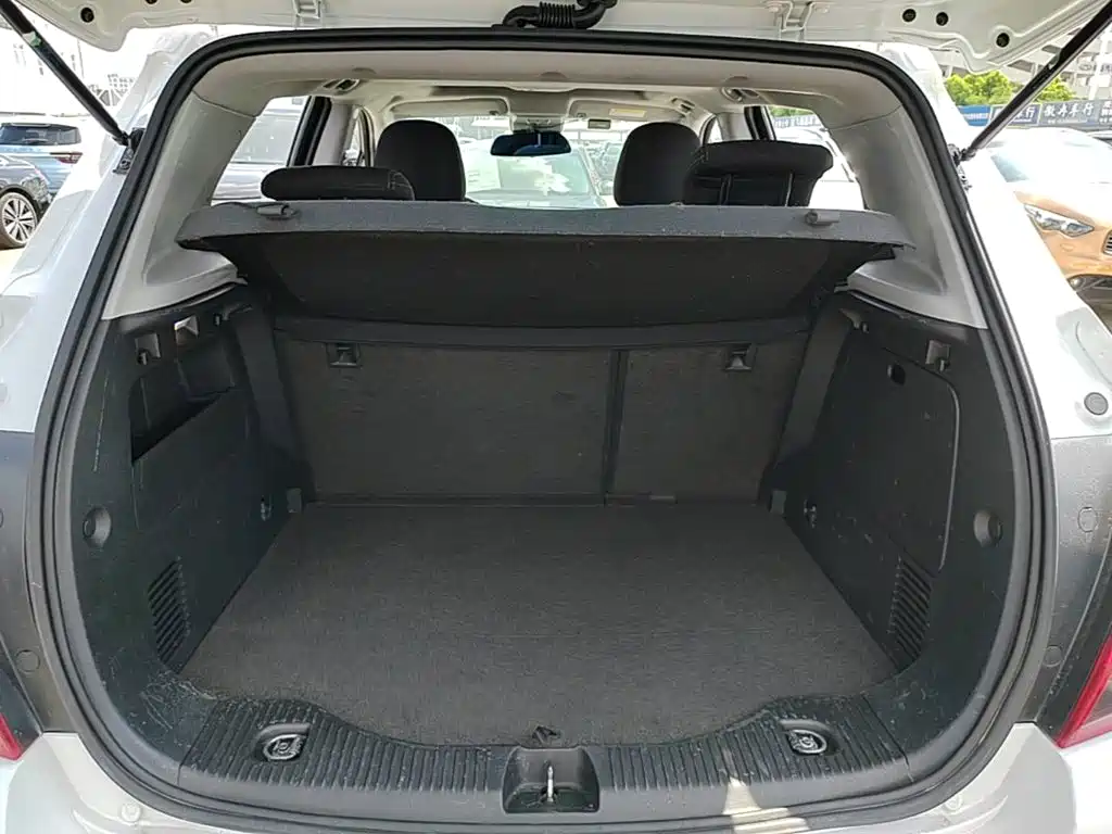 Chevrolet Trax — миниатюра 19