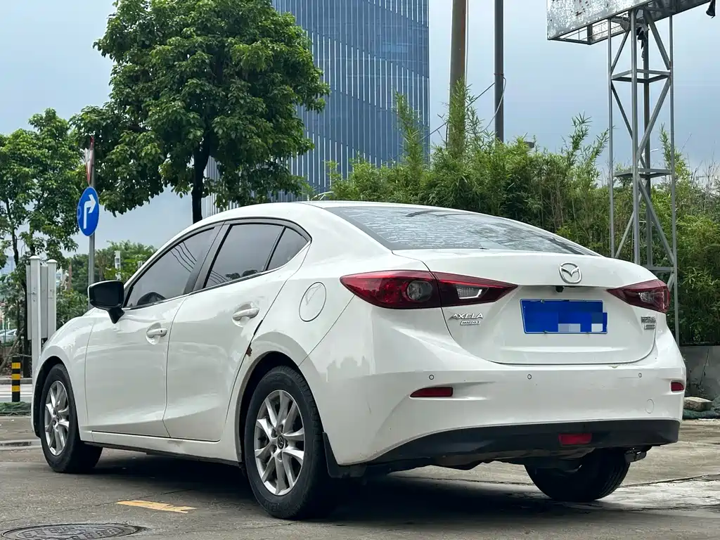 Mazda 3 Axela — миниатюра 7