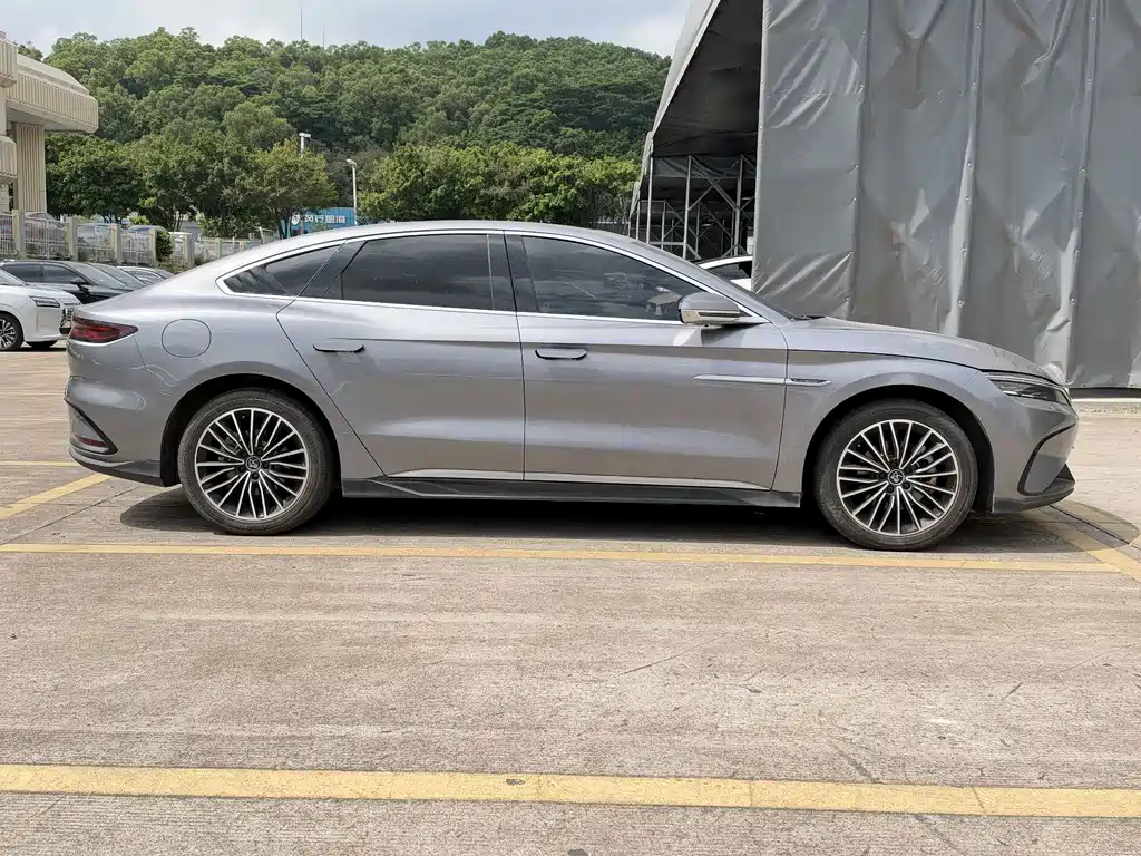 BYD Han — миниатюра 7