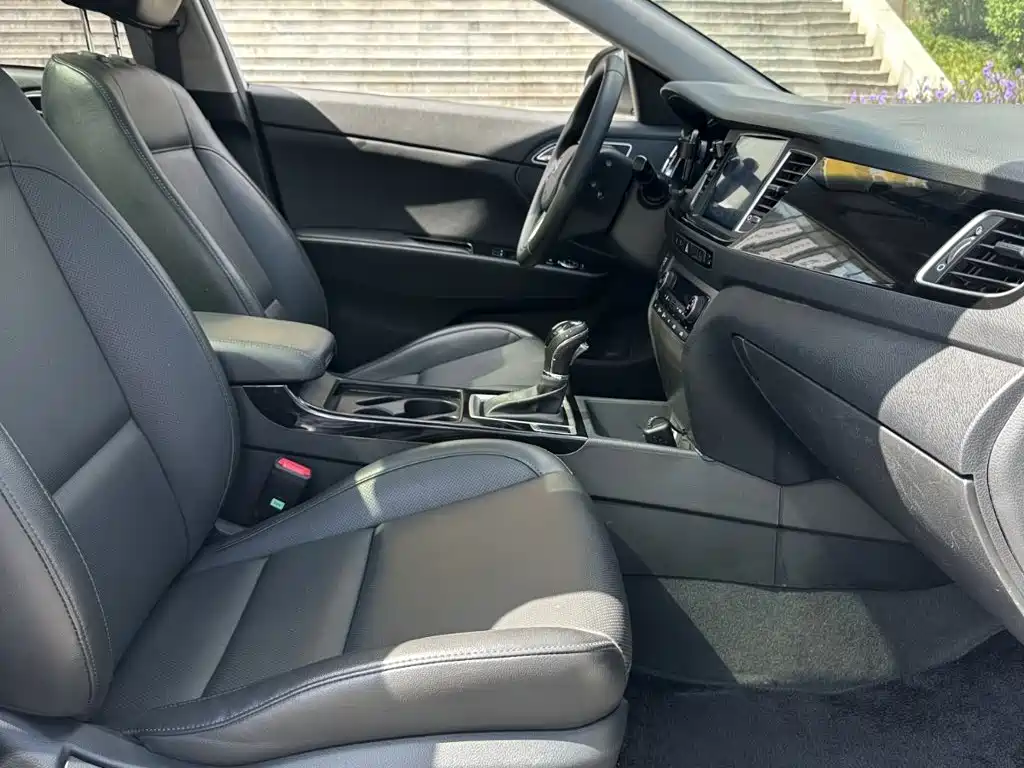 Hyundai Mistra — миниатюра 12