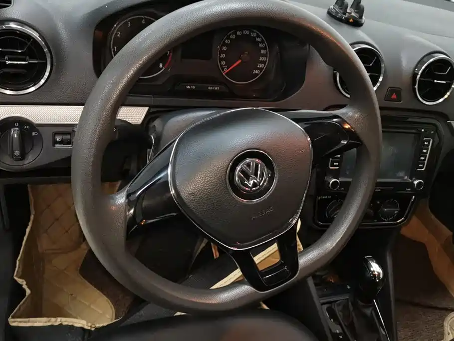 Volkswagen Jetta — миниатюра 15