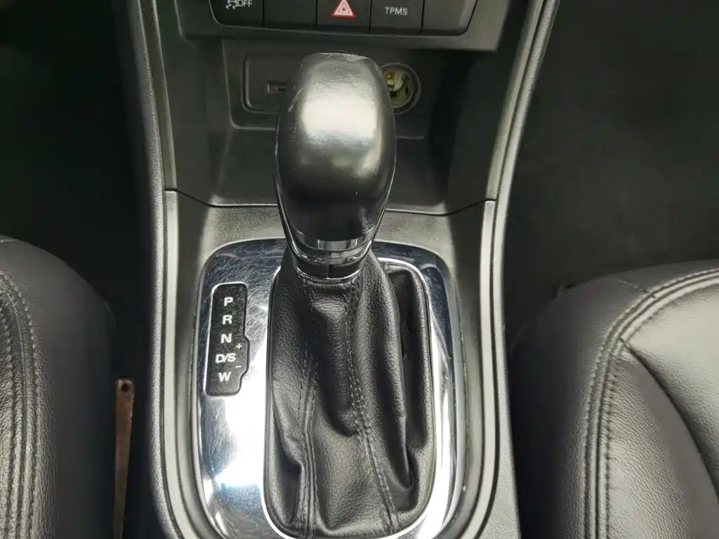 Roewe 360 — миниатюра 13