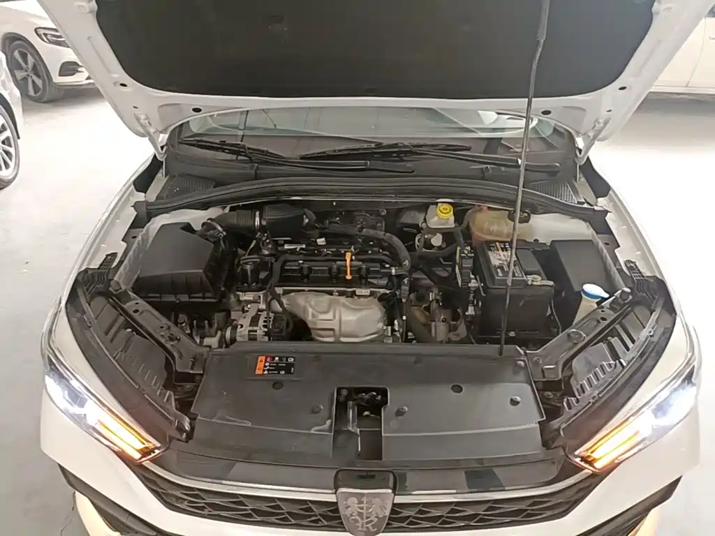 Roewe i5 — миниатюра 20