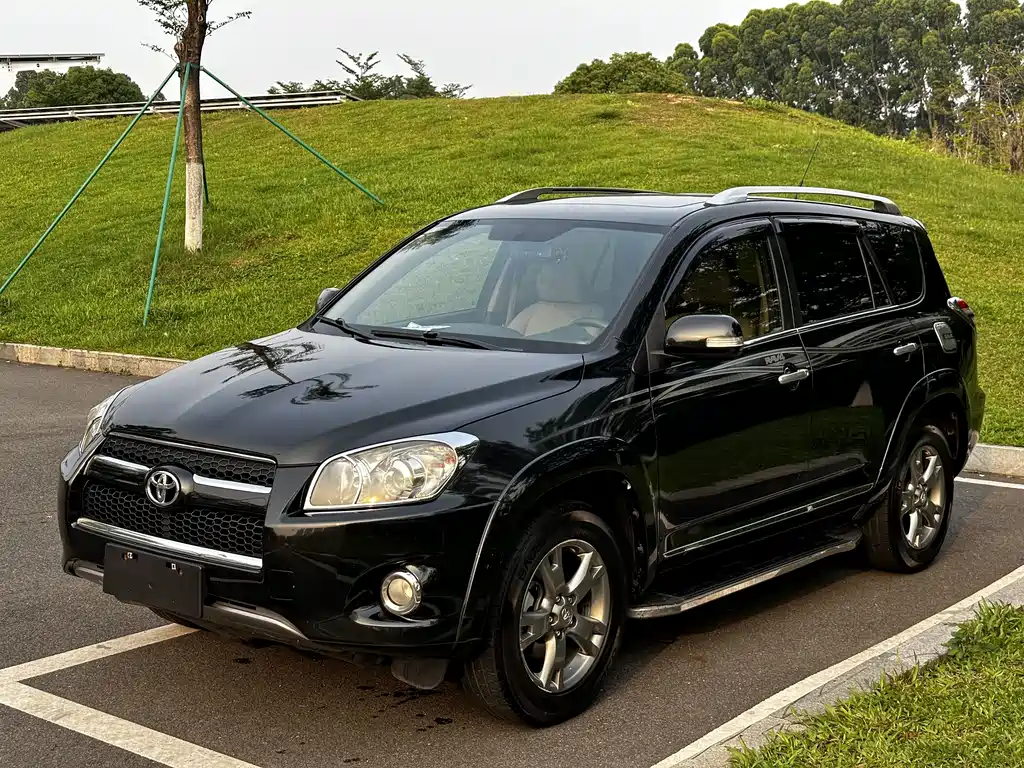 Toyota RAV4 2012