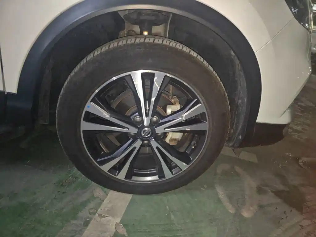 Nissan Qashqai — миниатюра 24