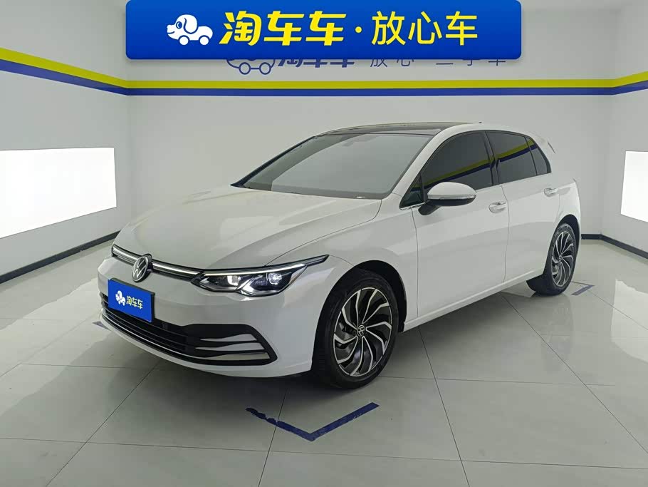 Volkswagen Golf 1.4 л 2024 г. Белый, пробег 17100 км