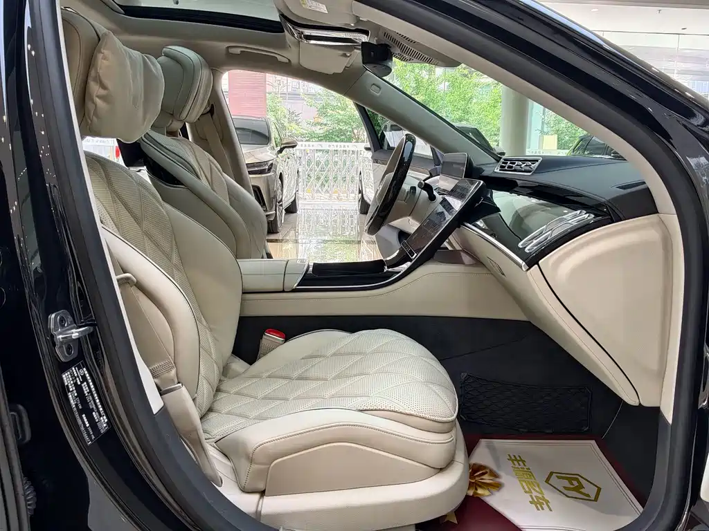 Mercedes-Benz S-Class — миниатюра 8