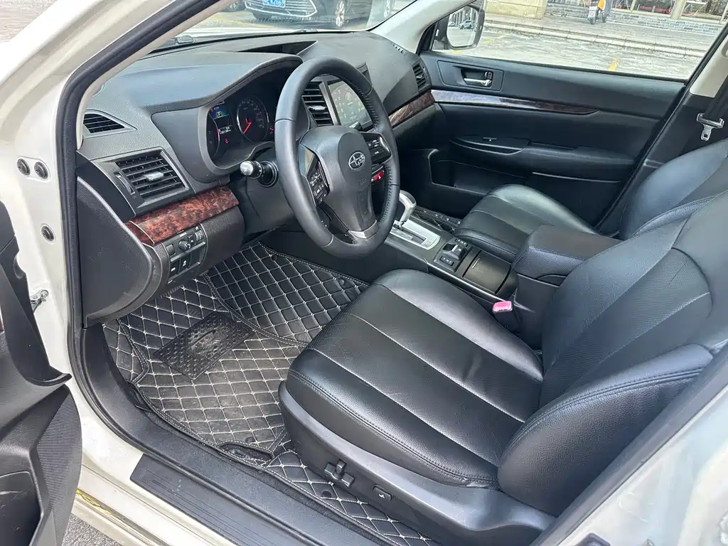 Subaru Legacy — миниатюра 11