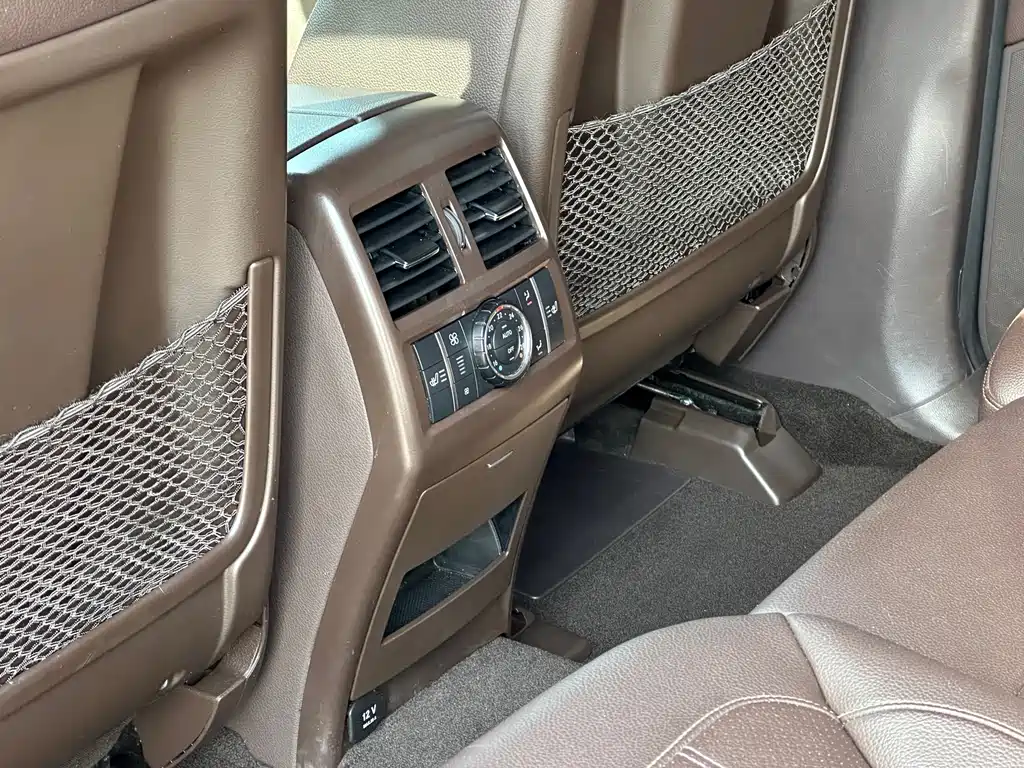 Mercedes-Benz GLS — миниатюра 12