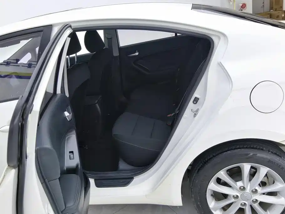 Kia K3 — миниатюра 11