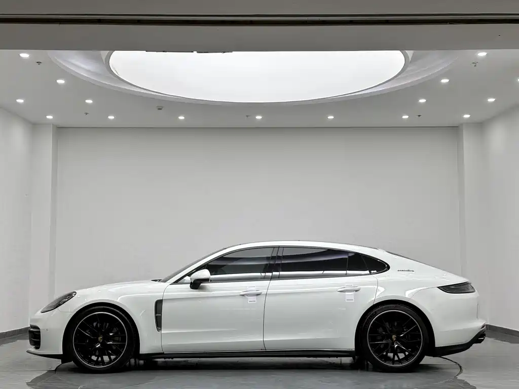 Porsche Panamera — миниатюра 5