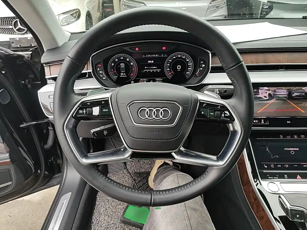 Audi A8 — миниатюра 11