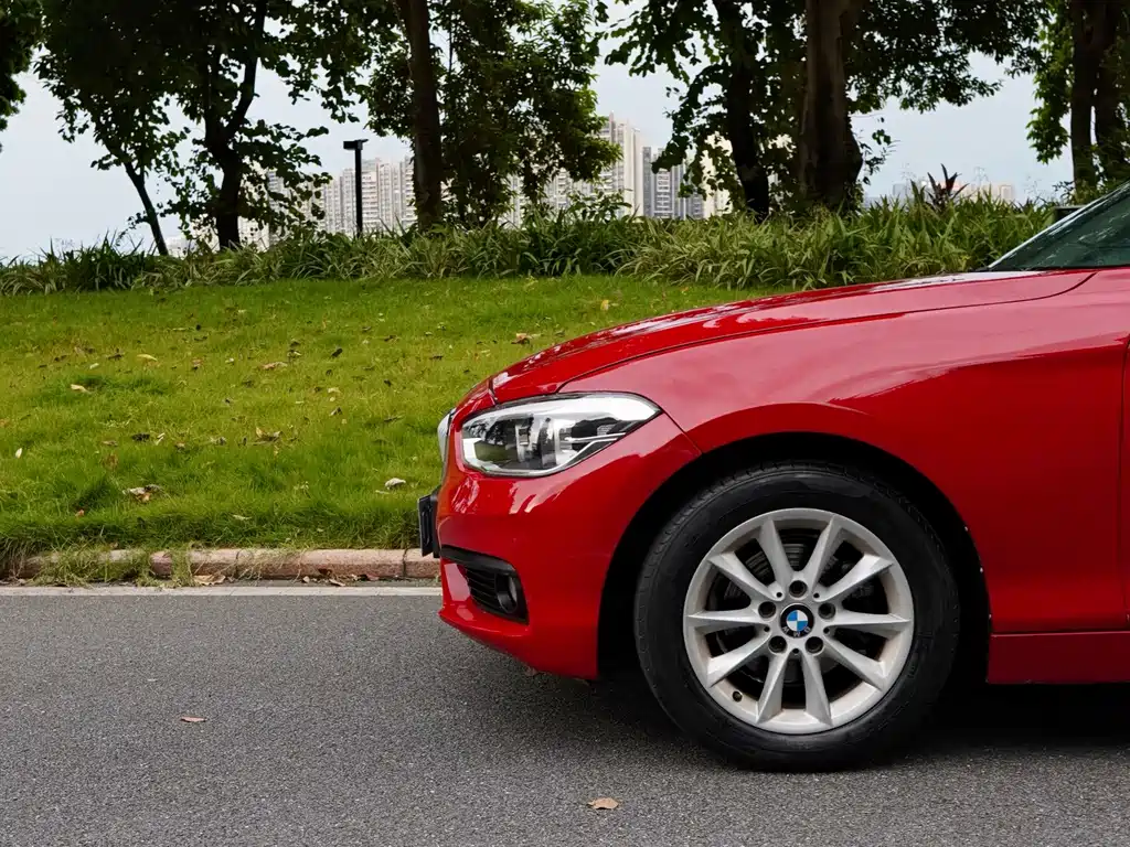 BMW 1 Series (Import) — миниатюра 16