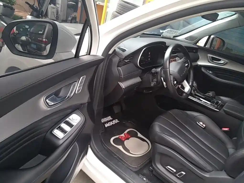 Roewe RX5 eMAX — миниатюра 16