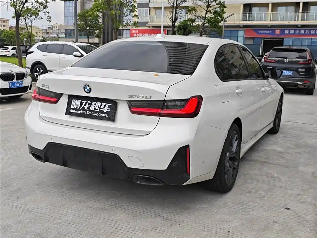 BMW 3 Series — миниатюра 9