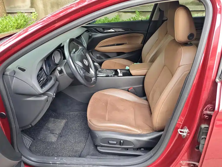 Buick Regal — миниатюра 9