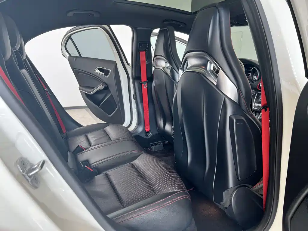 Mercedes-Benz A-Class AMG (Import) — миниатюра 7
