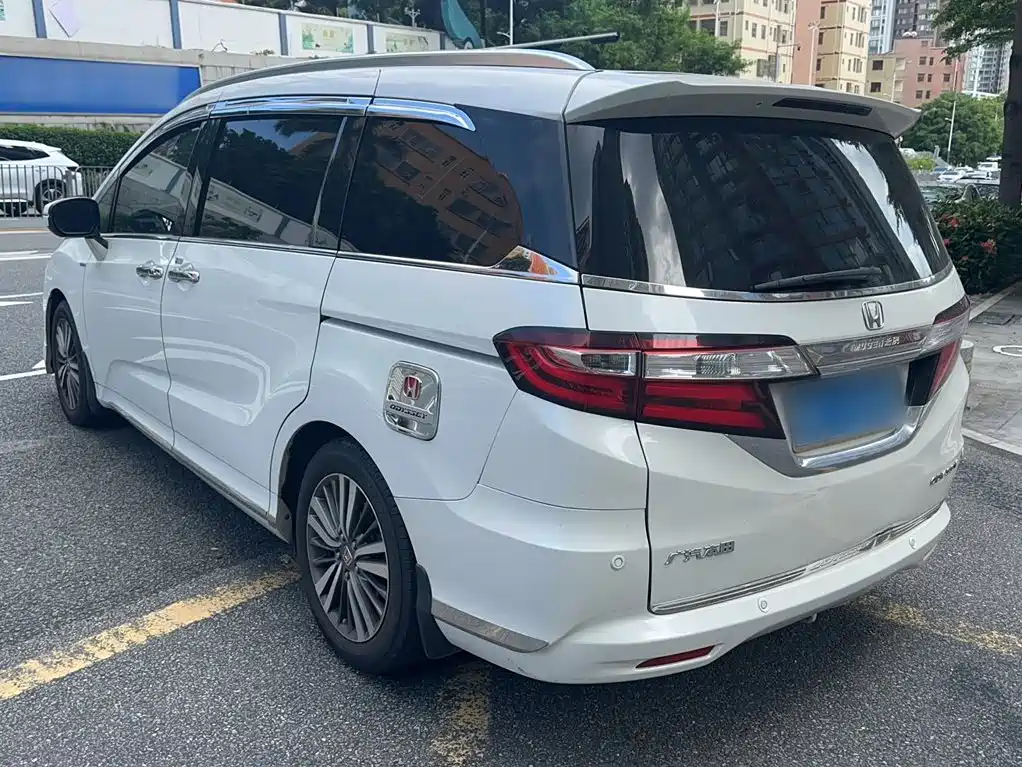 Honda Odyssey — миниатюра 7