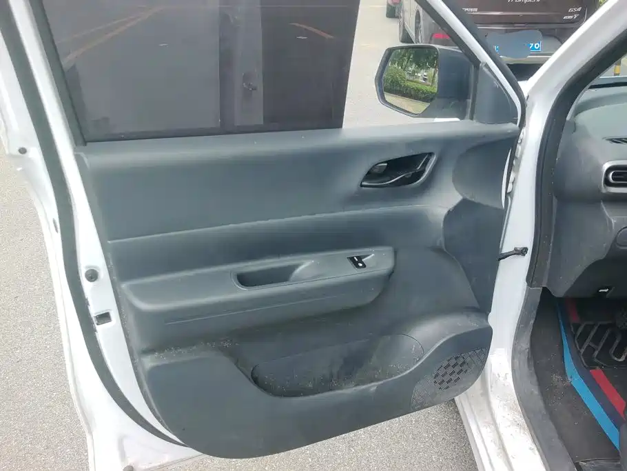 Wuling Hongguang EV — миниатюра 7