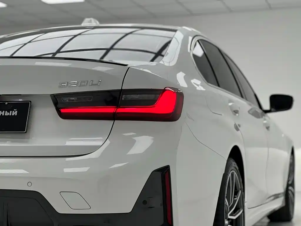 BMW 3 Series — миниатюра 10