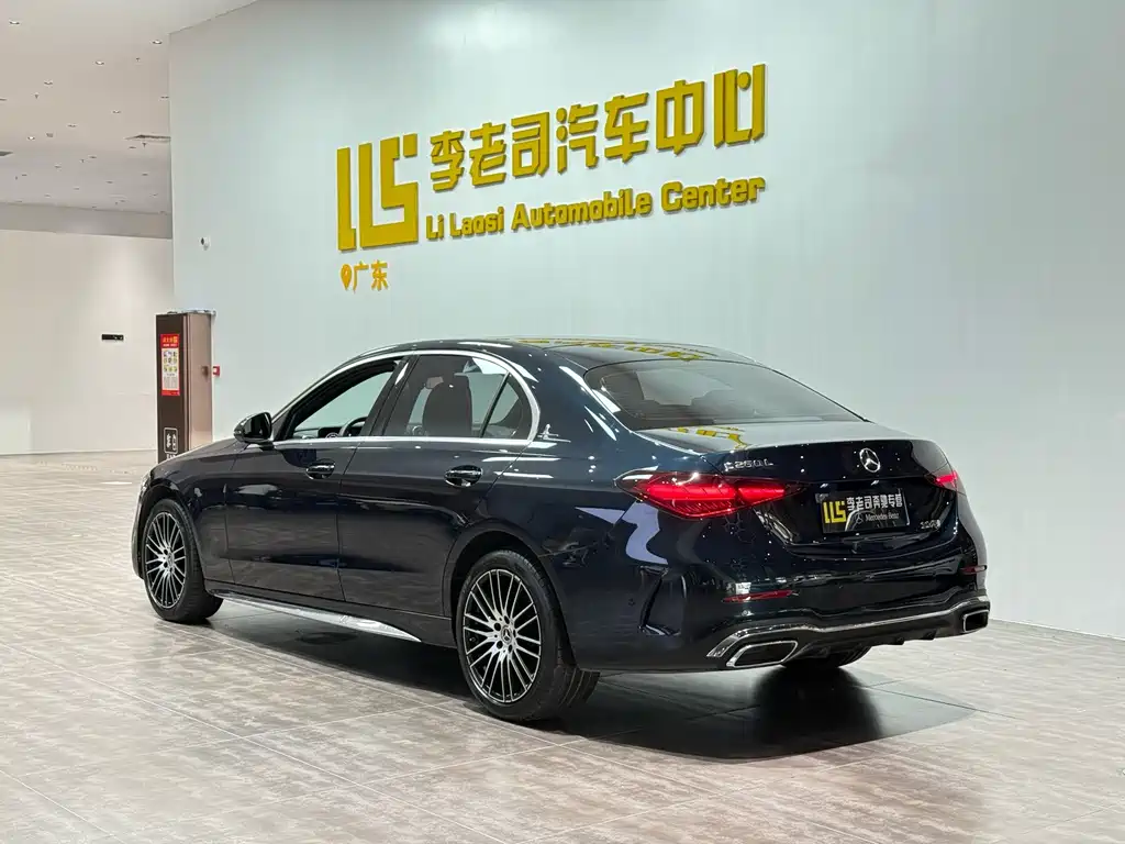 Mercedes-Benz C-Class — миниатюра 5