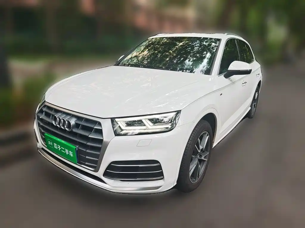 Купить Audi Q5L