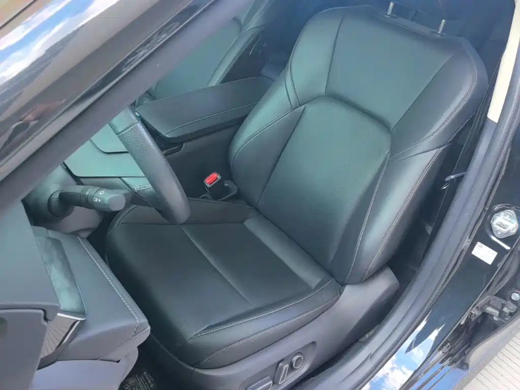 Toyota Camry — миниатюра 15