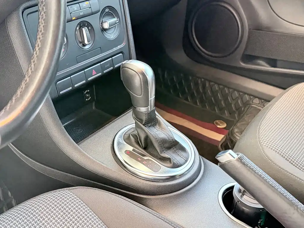 Volkswagen Beetle — миниатюра 7