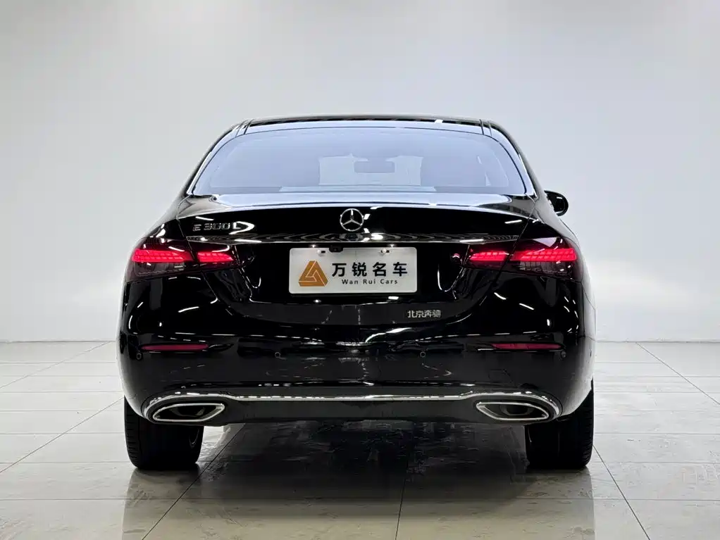 Mercedes-Benz E-Class — миниатюра 4