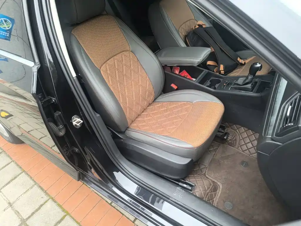 Skoda Superb — миниатюра 25