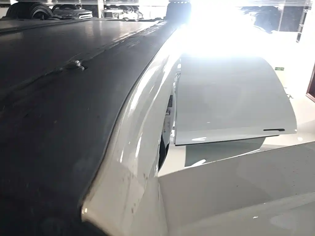 Tesla Model 3 — миниатюра 21